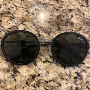 Quay Firefly Sunglasses - Black